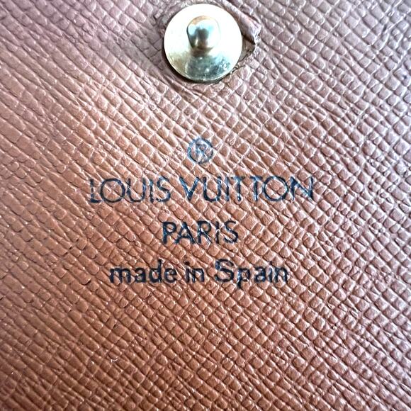 Louis Vuitton Porte Monnaie Tresor Monogram Wallet - Picture 9 of 10
